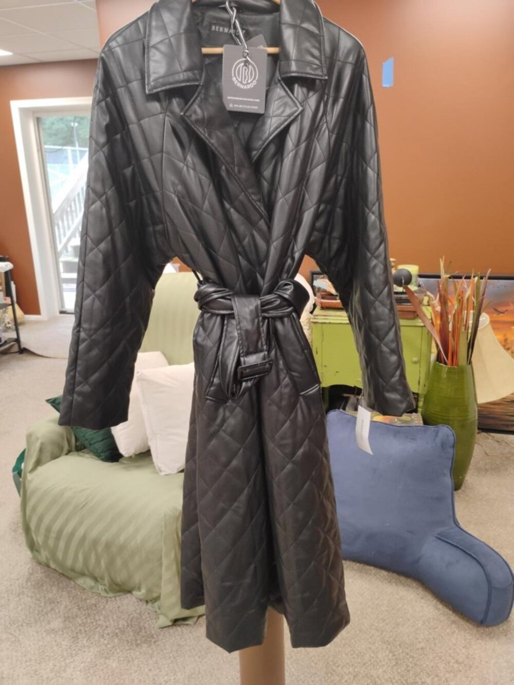 Bernardo NWT Black Quilted EcoPlume Trench Coat XXL Belted